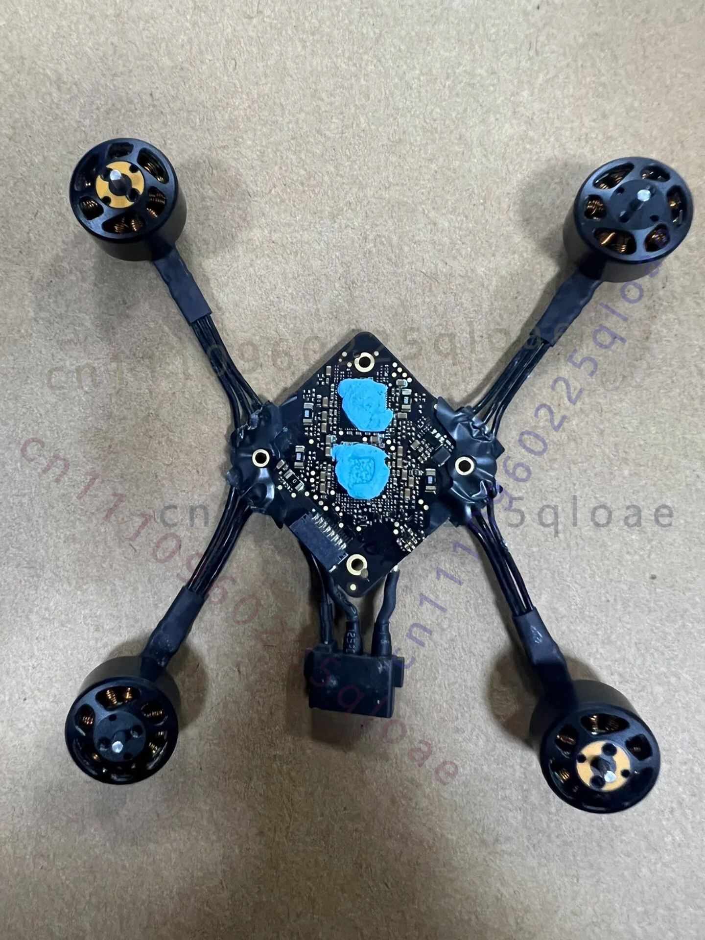 Drone Surveying - Placa ESC original desmontada con 4